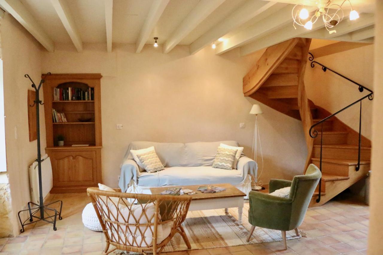 Les Perroutis Villa Saint-Alvere Room photo