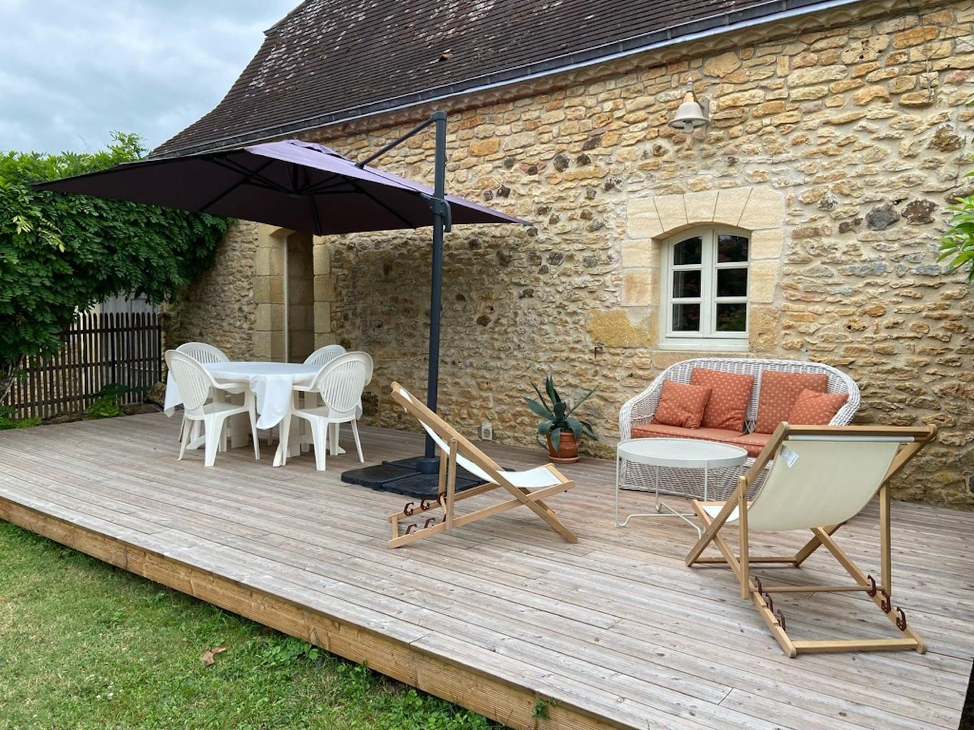 Les Perroutis Villa Saint-Alvere Exterior photo